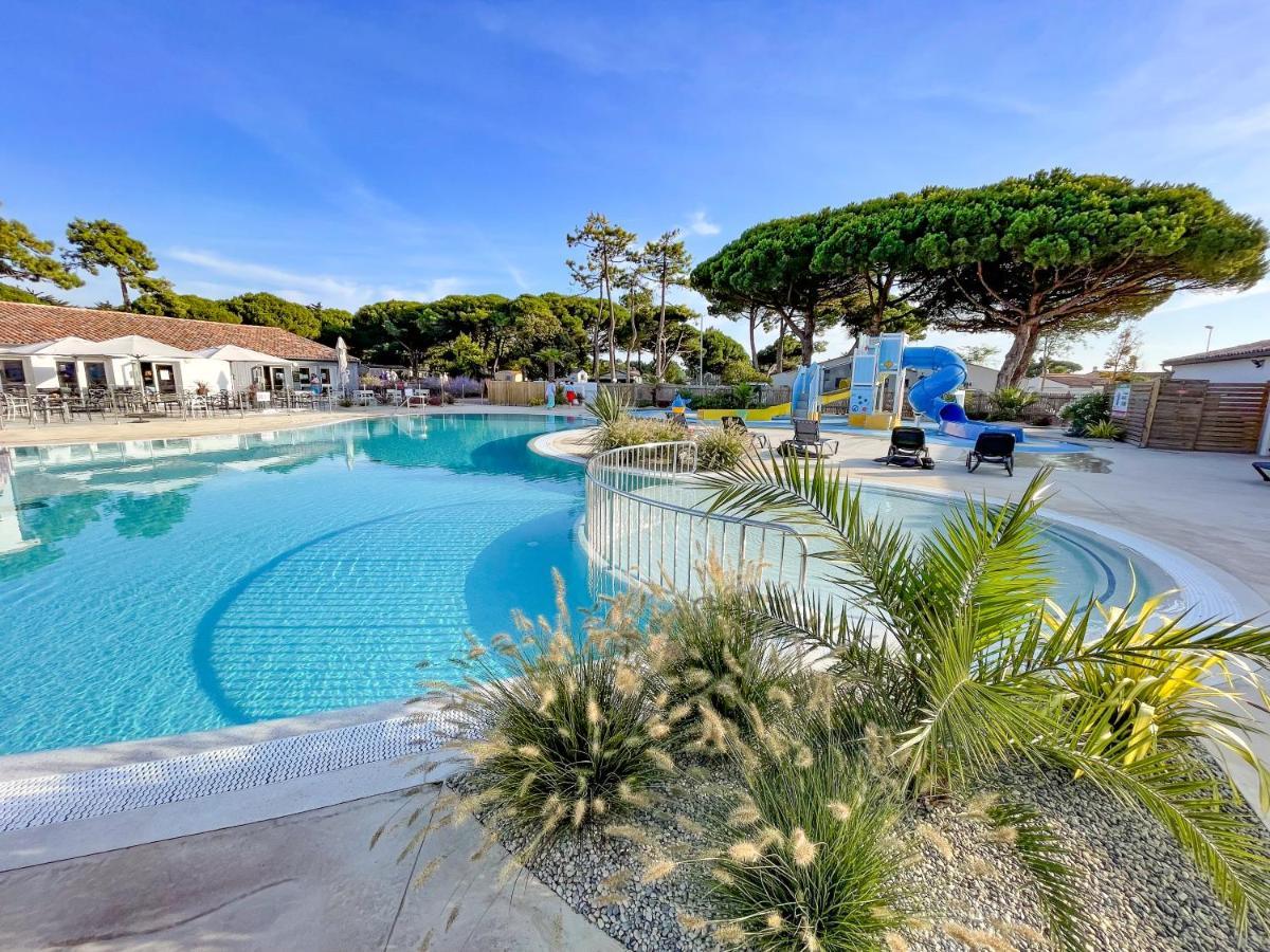 Camping Le Suroit Le Bois-Plage-en-Re Ngoại thất bức ảnh
