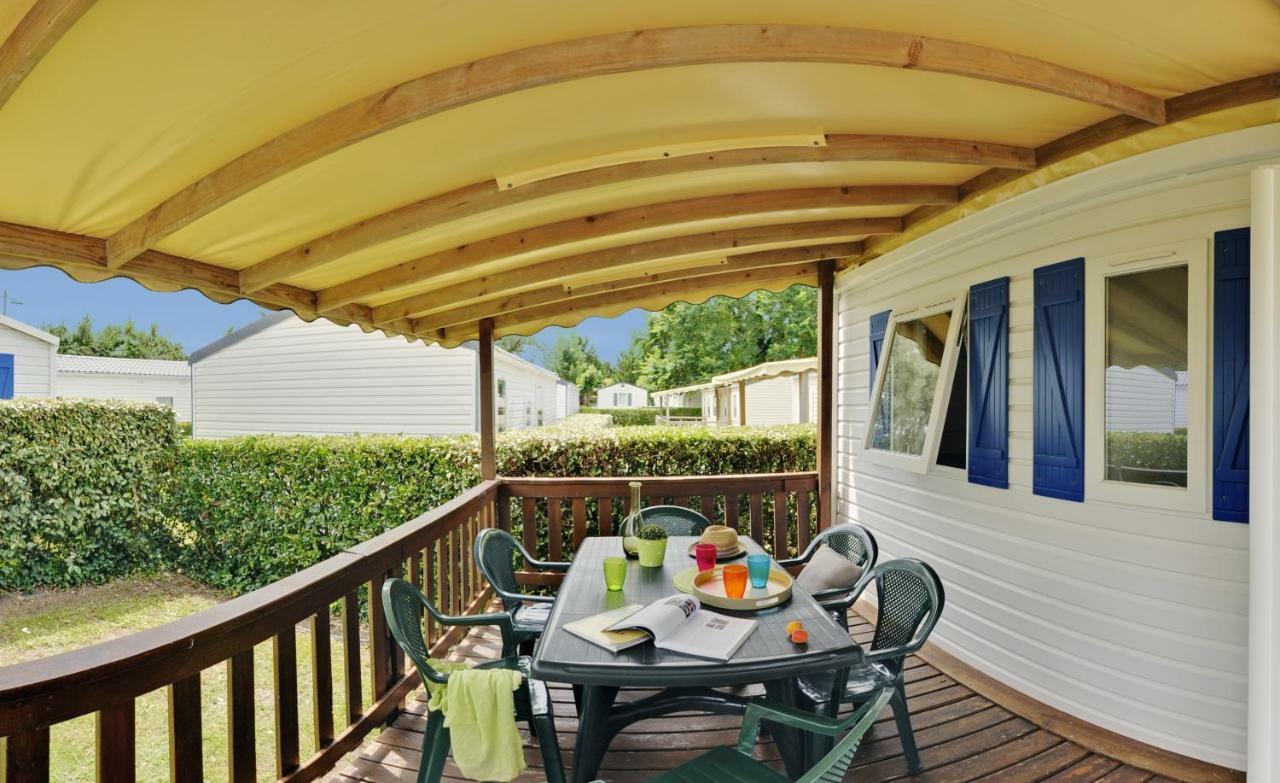 Camping Le Suroit Le Bois-Plage-en-Re Ngoại thất bức ảnh